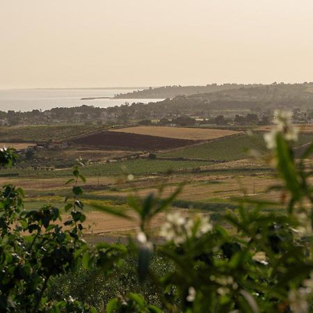 Casa Panoramica Tra Mare E Natura Менфи Экстерьер фото