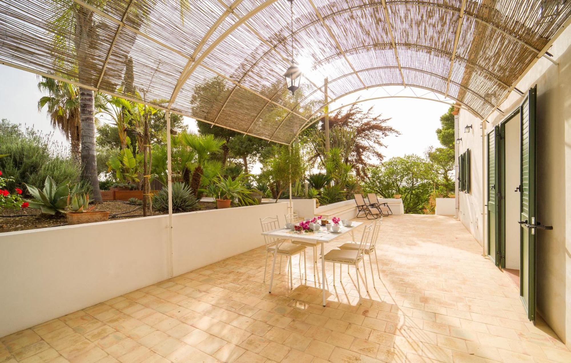 Casa Panoramica Tra Mare E Natura Менфи Номер фото